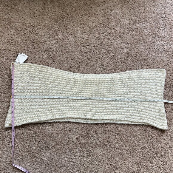 Calvin Klein White Gold Sequin Infinity Loop Scarf NWT One Size - Picture 7 of 7